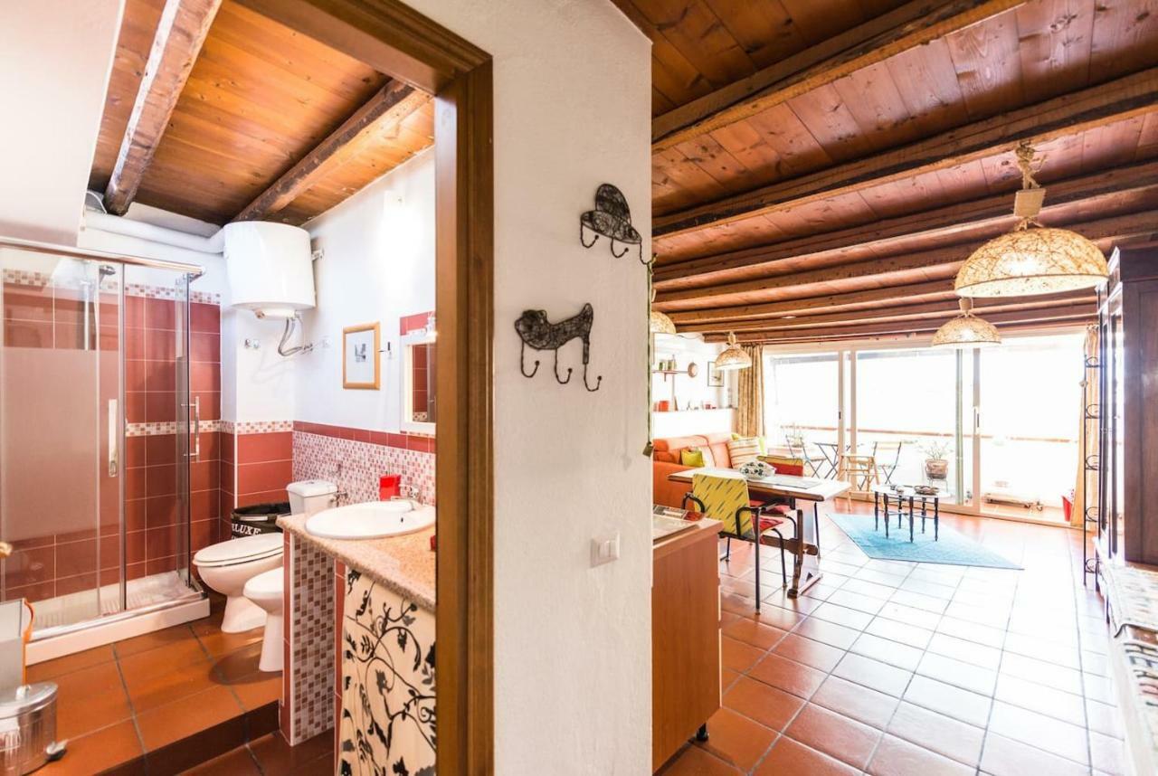 Kairos Disigiu - City Centre Cagliari Ngoại thất bức ảnh