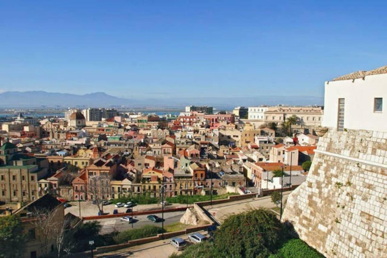 Kairos Disigiu - City Centre Cagliari Ngoại thất bức ảnh